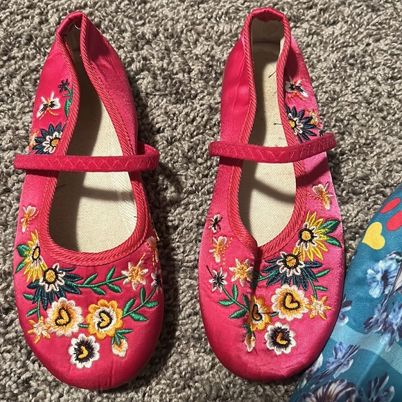 Encanto outfit - Picture 2 of 6